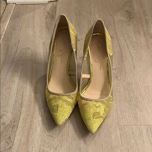 Jessica Simpson pumps